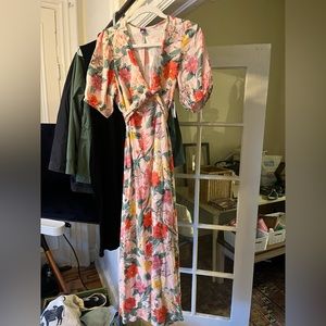 Floral dress with tie